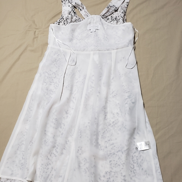 Jessica Simpson flowy summer dress - Picture 8 of 8